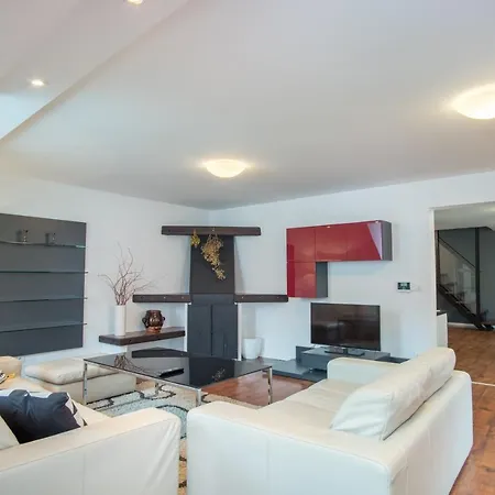 Old Town 3 Bedroom Presidential Loft Appartamento *