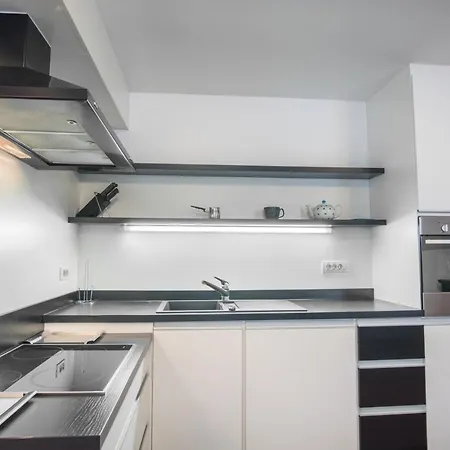 아파트 Old Town 3 Bedroom Presidential Loft 류블랴나