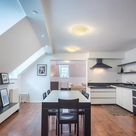 Apartment Old Town 3 Bedroom Presidential Loft Ljubljana