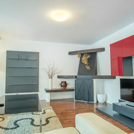 Apartment Old Town 3 Bedroom Presidential Loft *